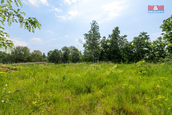 Prodej pozemku k bydlení, 991 m², Hrob, ul. Husova - 5