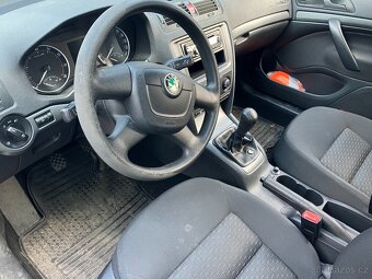 PRODEJ AUTOMOBILU ŠKODA OCTAVIA 7B2 8047 - 5