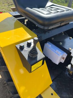 Prodám malotraktor DT184N 4x4, platí do smazání - 5