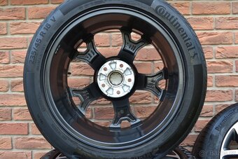 5x114,3 R18 Letní sada Originál Kia XCeed + 235/45 R18 Conti - 5