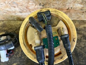 PODÁVACÍ ČERPADLO NÁDRŽE JAGUAR S-TYPE 2.7 D - 5