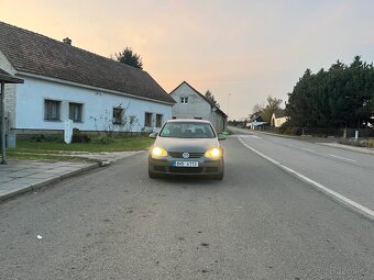 Golf 5 1.9 77kw 5Q - 5