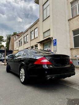 Mercedes Benz CLS 500 - 5
