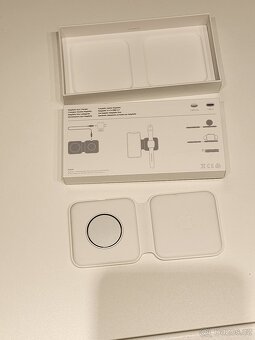 Originální bezdrátová nabíječka Apple Magsafe Duo - 5