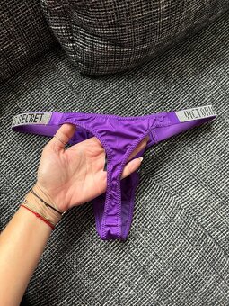 Spodní prádlo - tanga Victoria’s Secret M - 5