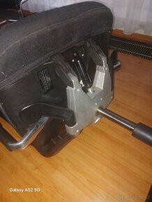 Kvalitni, bytelná kancelářská židle - 5