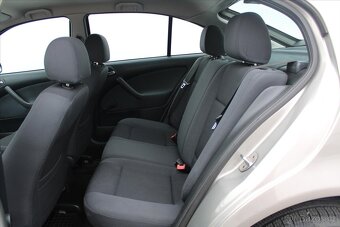 Škoda Octavia 1.6 MPI TOUR KLIMATIZACE ČR (2010) - 5