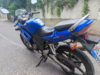 Honda CBR 125R (2004) - 5