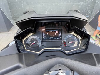 Peugeot Metropolis 400 / 2/2022 / 4700km / 1 majitel - 5