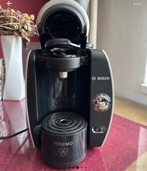 Kávovar TASSIMO kapslový +kapsle - 5