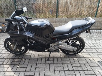Honda CBR600 F - 5