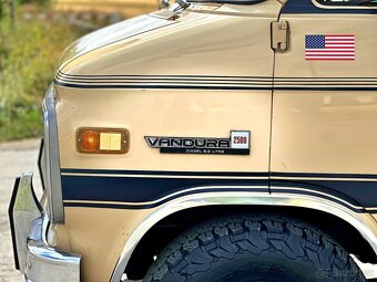 1983 GMC Vandura 2500 | 6.2L V8 Diesel - 5