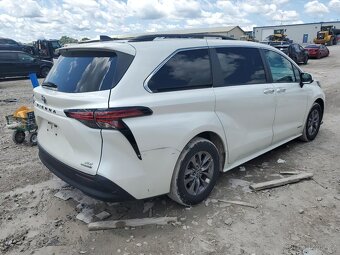 Toyota Sienna XLE 2021 - 5