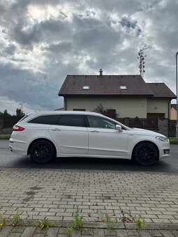 Ford Mondeo Vignale kombi 2.0TDCi, 132kw,Webasto,masáže,Syn3 - 5