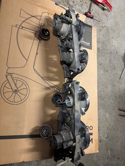 Black Hella predni svetla na BMW e34 - 5