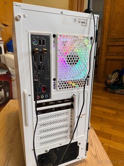 PC - Ryzen 5 7600, RTX 2080 - 5