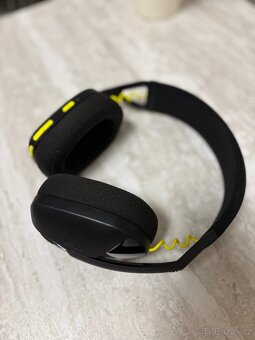 Herní sluchátka logitech G435 - 5