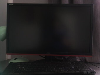 Kompletní herní setup – PC, monitor, židle, příslušenství - 5