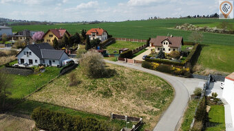 Prodej kompletně zasíťovaného stavebního pozemku s výhledem  - 5