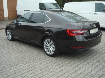 Škoda Superb 2.0tdi 110kw Elegance 2015 142tkm manual - 5