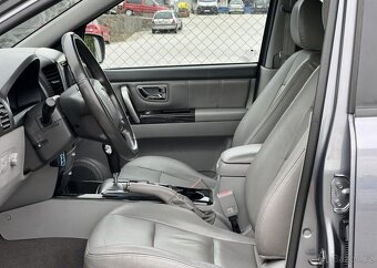Kia Sorento 2.5CRDi 4x4 AUTOMAT KŮŽE TAŽNÉ automat 125 kw - 5