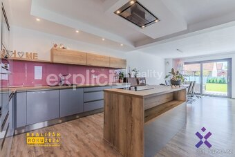 Prodej rodinného domu 4+kk 204 m2, pozemek 465 m2 - Blatnic - 5