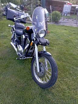 Suzuki VS 1400 Intruder - 5