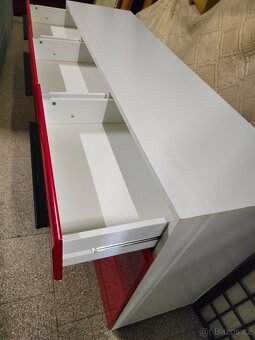 Komoda červený lesk - 5