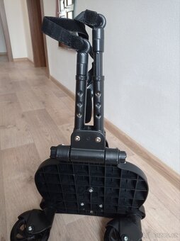 Stupátko se sedátkem ke kočárku - 5