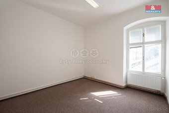 Pronájem kanceláří 95 m², Pardubice, ul. 17. listopadu - 5