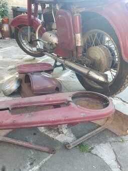 Jawa 250/353 - 5