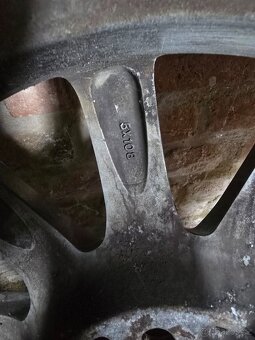 Lita kola 5x108 215/55r16 letni - 5
