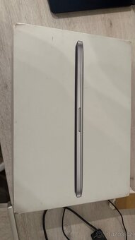 MacBook Pro 13” Retina (Early 2015) – s krabicí a nabíječkou - 5