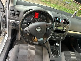 VW Golf 5 - 5