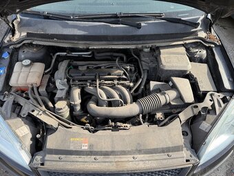 Ford Focus kombi 1.6i 74 kW – na opravu nebo díly - 5