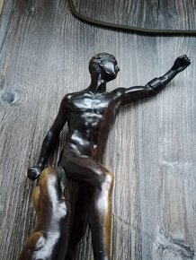 Bronzová soška gladiátora podle Agasiáse z  Efezu SLEVA 1000 - 5