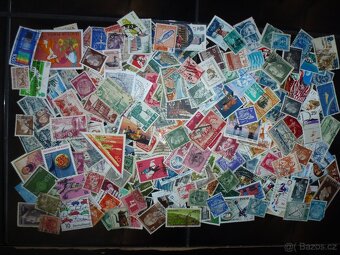 Poštovní známky z celého světa přes 5000 ks - 5