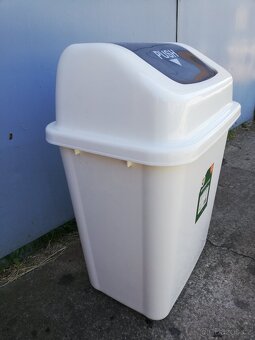 Plastový koš na odpadky 40 l - 5