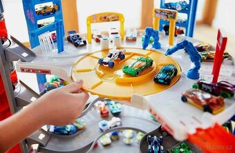 Hot Wheels super garáž - 5