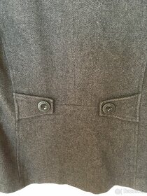 Antracotově šedý krátký vlněný kabátek vel. 38 - 5