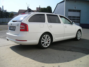 ŠKODA OCTAVIA II COMBI RS 2.0 TDi 125KW RV-12/2008 - 5