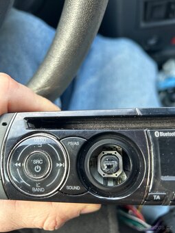 Autorádio Clarion CZ501ER - 5