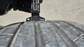 Letní pneu 245/40/19 Bridgestone - 5
