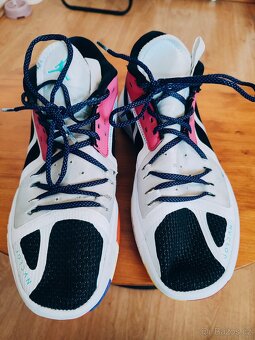 Jordan - 5