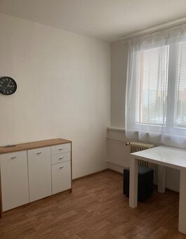 Pronájem bytu 1+1 38 m² Komenského, Plzeň - 5