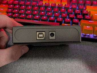 USB rozbočocač D-LINK DUB-H7 sedmiportový - 5