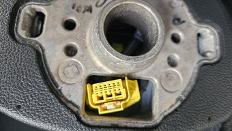 Multifunkční volant Škoda s airbagem - 5