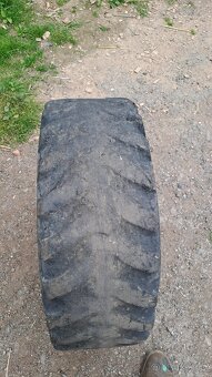 Prodám pneu 10,5/75 15,3 mitas - 5