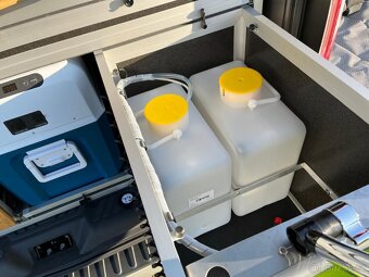 Vestavba do auta STELLA - 5