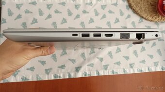 HP 450 G5 i3-8250U, 256GB SSD+512GB HDD - 5